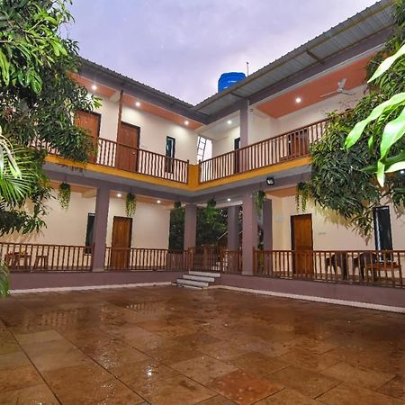 Sk Holiday Homes Alibag Luaran gambar